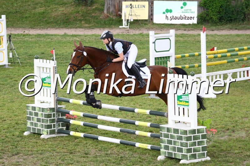 105M0876_Luca Lombardo_Spring_A.JPG